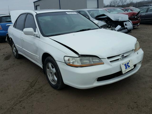 1HGCG1655YA021175 - 2000 HONDA ACCORD EX WHITE photo 1