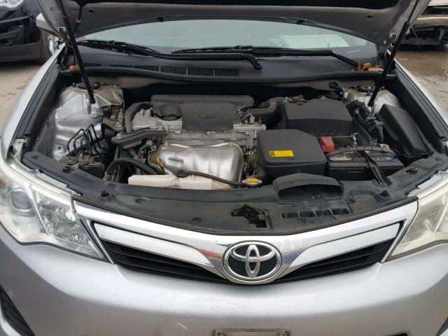 4T4BF1FK4DR282908 - 2013 TOYOTA CAMRY L GRAY photo 7