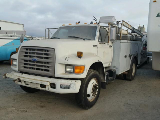 1FDNF70J5SVA18419 - 1995 FORD F700 WHITE photo 2