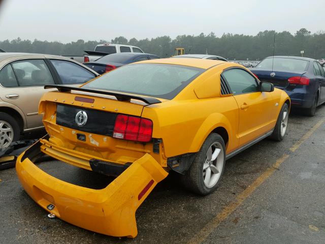 1ZVFT80N375316806 - 2007 FORD MUSTANG ORANGE photo 4