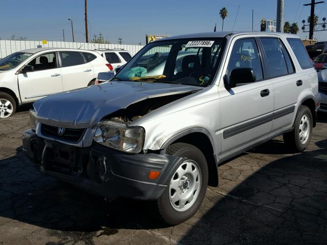 JHLRD1848YC021166 - 2000 HONDA CR-V LX SILVER photo 2