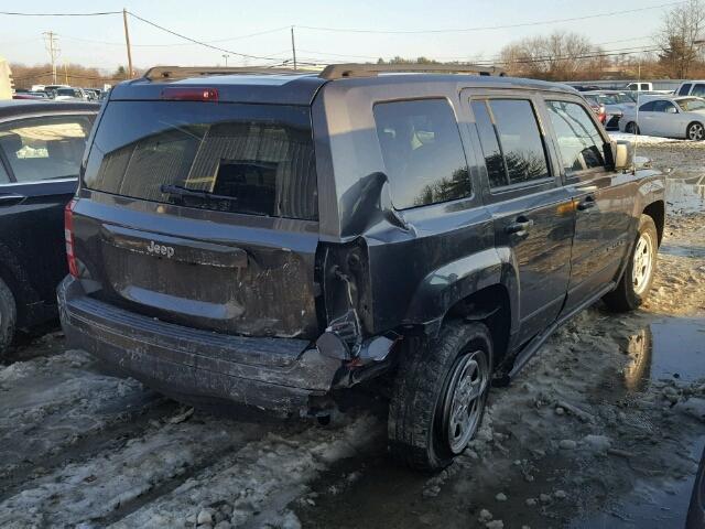 1C4NJPBB0ED785808 - 2014 JEEP PATRIOT SP GRAY photo 4