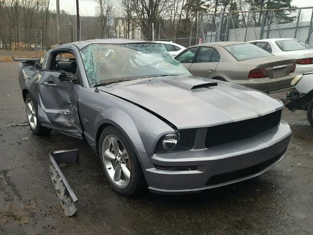 1ZVHT82H975367615 - 2007 FORD MUSTANG GT GRAY photo 1