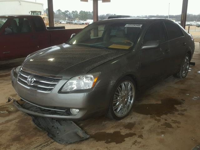 4T1BK36B37U216758 - 2007 TOYOTA AVALON XL GRAY photo 2