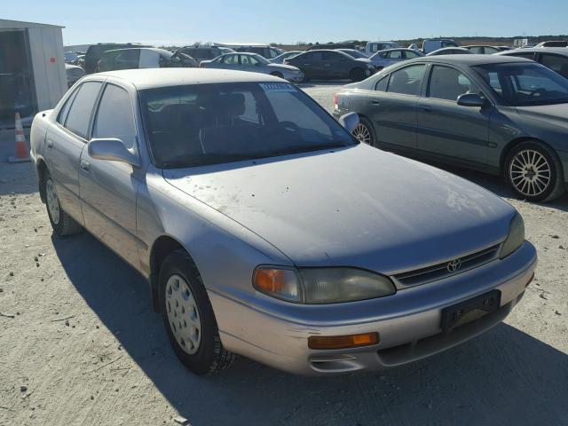 JT2BG12K3T0409132 - 1996 TOYOTA CAMRY DX GOLD photo 1