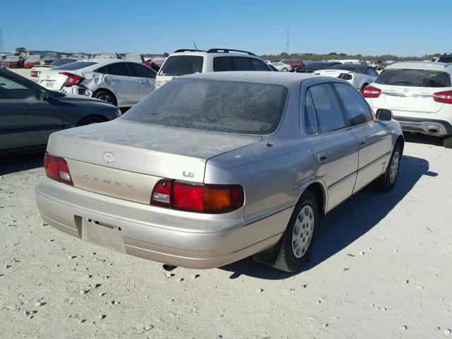 JT2BG12K3T0409132 - 1996 TOYOTA CAMRY DX GOLD photo 4