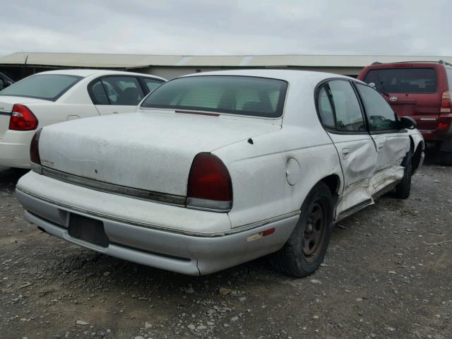 2C3HD46F7RH352161 - 1994 CHRYSLER NEW YORKER WHITE photo 4