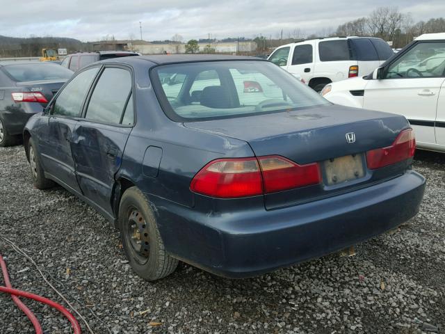 1HGCF8648WA143867 - 1998 HONDA ACCORD DX BLUE photo 3