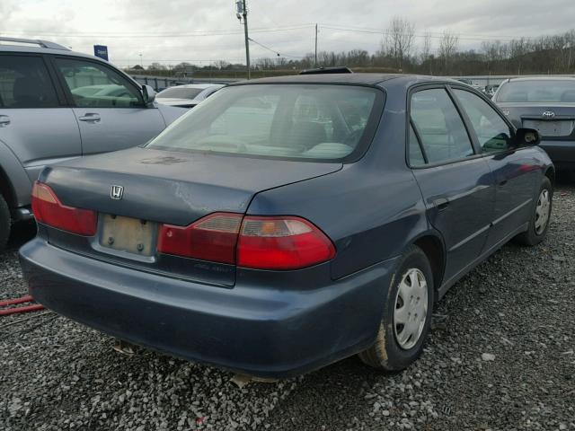 1HGCF8648WA143867 - 1998 HONDA ACCORD DX BLUE photo 4