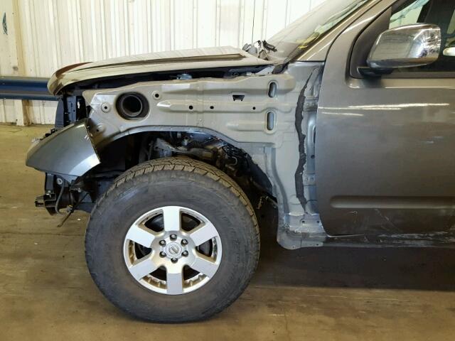 1N6AD07W67C403537 - 2007 NISSAN FRONTIER S GRAY photo 9