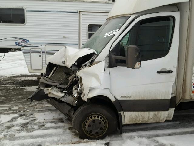 WDAPF4CC9E9569204 - 2014 MERCEDES-BENZ SPRINTER 3 WHITE photo 9