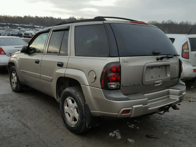 1GNDT13S322464765 - 2002 CHEVROLET TRAILBLAZE TAN photo 3