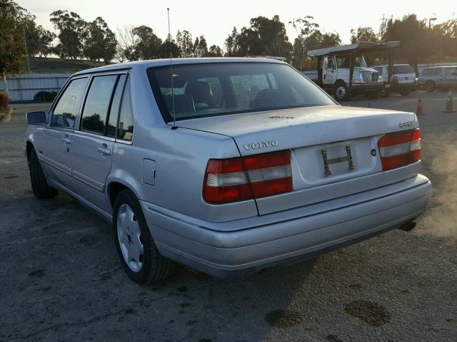 YV1KS9605W1128326 - 1998 VOLVO S90 Srebrny zdjęcie 3