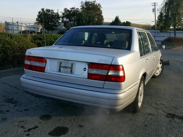 YV1KS9605W1128326 - 1998 VOLVO S90 Srebrny zdjęcie 4