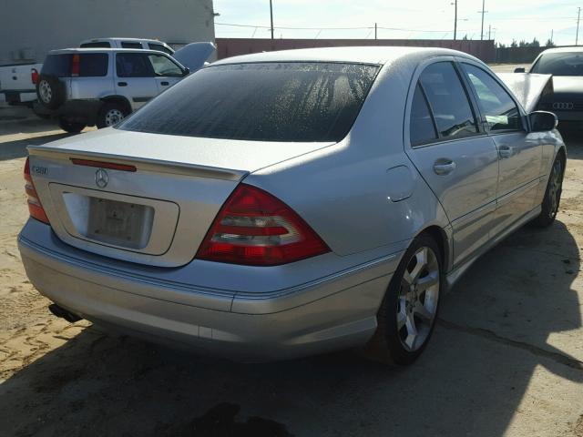 WDBRF52H77F887673 - 2007 MERCEDES-BENZ C 230 SILVER photo 4