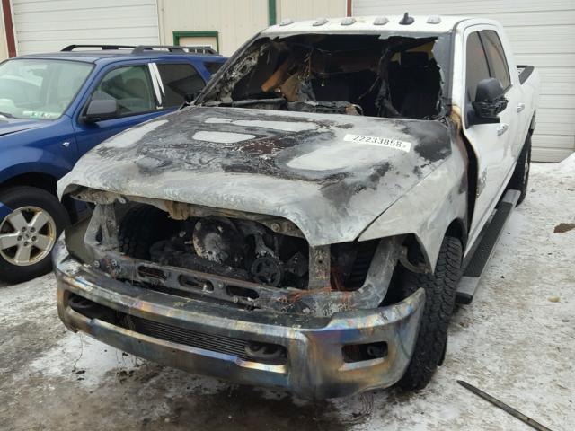 3C63R3LL4FG550971 - 2015 RAM 3500 SLT WHITE photo 2