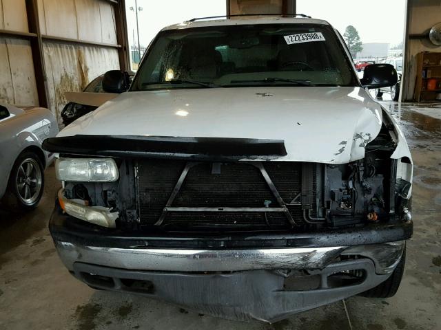 1GNEC13VX4J169833 - 2004 CHEVROLET TAHOE C150 WHITE photo 9