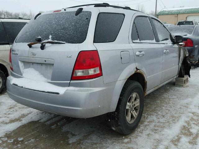 KNDJC733945317875 - 2004 KIA SORENTO EX SILVER photo 4