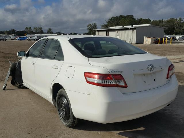 4T1BF3EK8BU639771 - 2011 TOYOTA CAMRY BASE WHITE photo 3