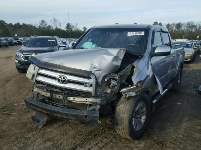 5TBET34186S530460 - 2006 TOYOTA TUNDRA DOU SILVER photo 2