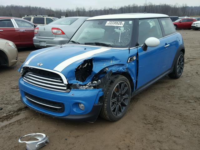 WMWSU3C56DT677738 - 2013 MINI COOPER BLUE photo 2