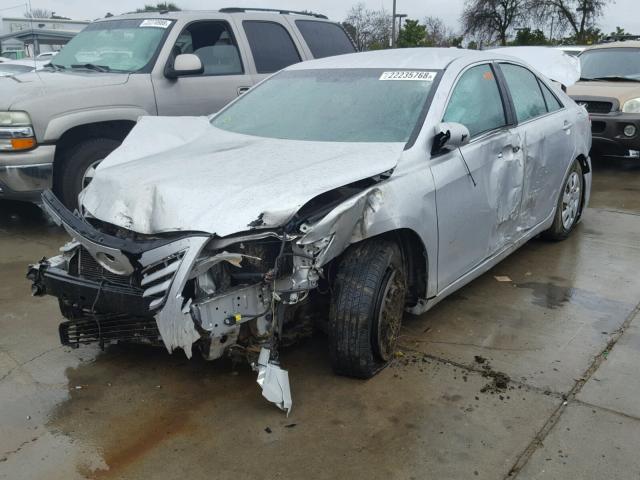 4T1BF3EK6AU066612 - 2010 TOYOTA CAMRY BASE SILVER photo 2