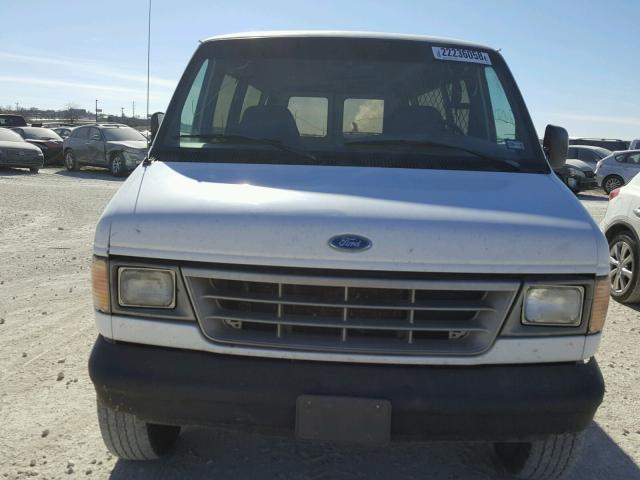 1FTJS34HXTHA70157 - 1996 FORD ECONOLINE WHITE photo 9