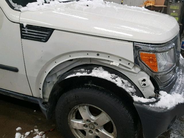 1D8GU28K07W644952 - 2007 DODGE NITRO SXT WHITE photo 9