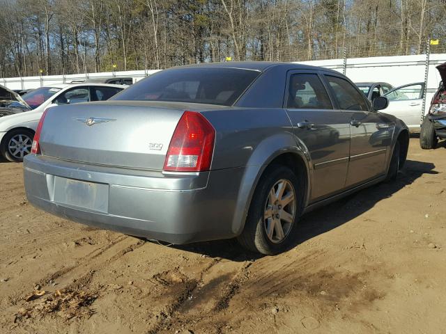 2C3KA53G76H221101 - 2006 CHRYSLER 300 TOURIN BLUE photo 4