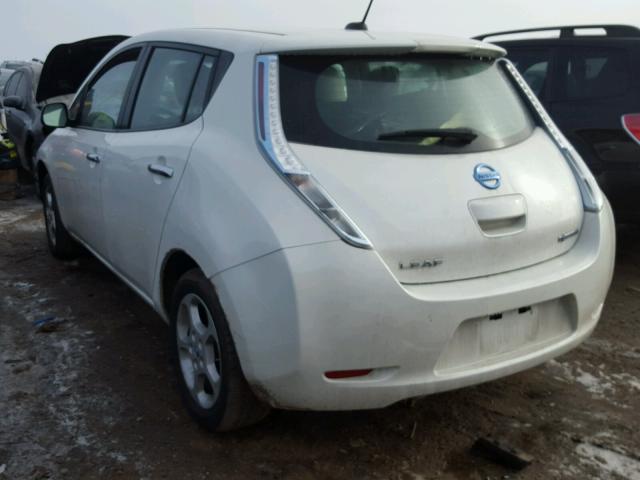 1N4AZ0CP5DC406997 - 2013 NISSAN LEAF S WHITE photo 3