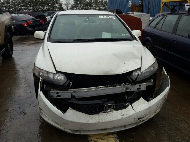 2HGFG1B61AH537116 - 2010 HONDA CIVIC LX WHITE photo 9