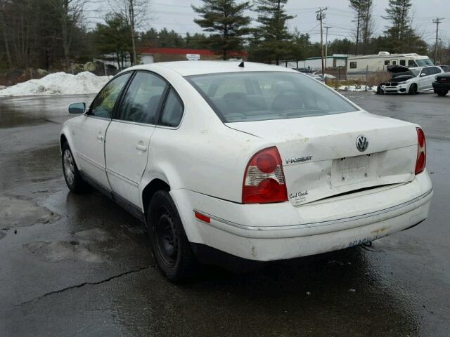 WVWMD63B93P046184 - 2003 VOLKSWAGEN PASSAT GL WHITE photo 3