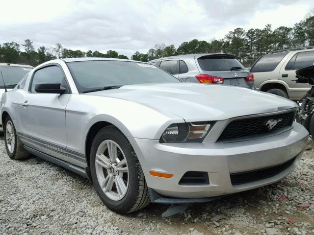 1ZVBP8ANXA5161907 - 2010 FORD MUSTANG SILVER photo 1