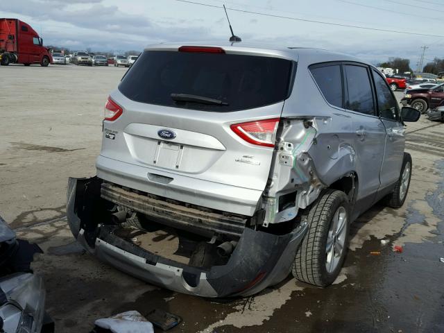 1FMCU0GX8EUB93028 - 2014 FORD ESCAPE SE SILVER photo 4