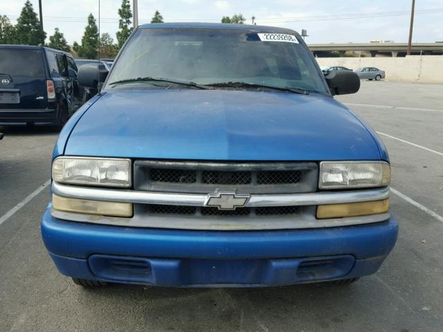 1GCCS1952Y8255256 - 2000 CHEVROLET S TRUCK S1 BLUE photo 9