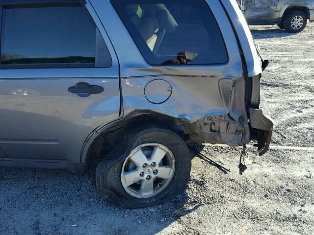 1FMCU93178KE13765 - 2008 FORD ESCAPE XLT GRAY photo 9