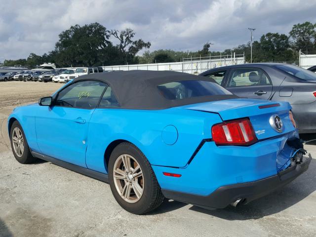 1ZVBP8EM6C5276458 - 2012 FORD MUSTANG BLUE photo 3