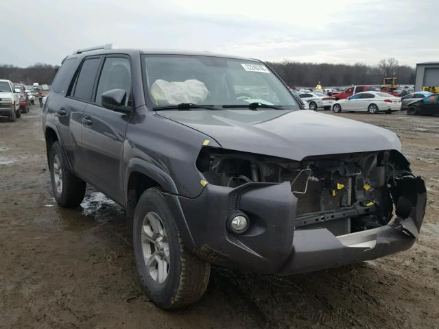 JTEZU5JR6F5102769 - 2015 TOYOTA 4RUNNER SR GRAY photo 1