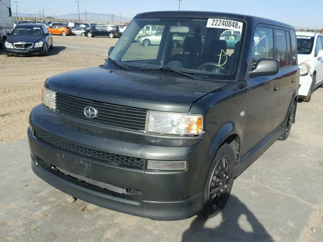 JTLKT334040144044 - 2004 TOYOTA SCION XB GRAY photo 2