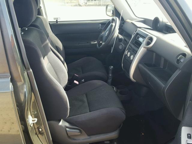 JTLKT334040144044 - 2004 TOYOTA SCION XB 灰色 照片 5