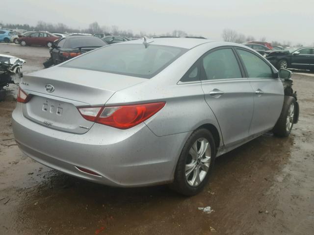 5NPEC4AC9BH158890 - 2011 HYUNDAI SONATA SE GRAY photo 4