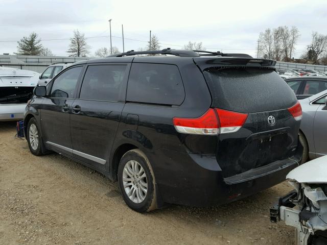 5TDYK3DC2BS134947 - 2011 TOYOTA SIENNA XLE BLACK photo 3