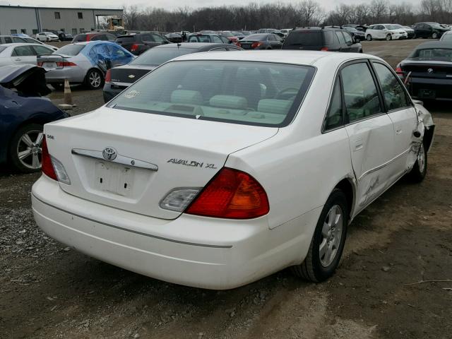 4T1BF28B72U205184 - 2002 TOYOTA AVALON XL WHITE photo 4