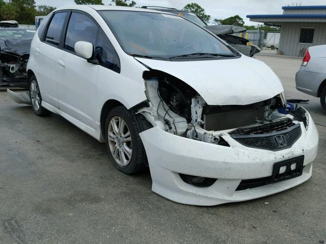 JHMGE8H46AS014267 - 2010 HONDA FIT SPORT WHITE photo 1