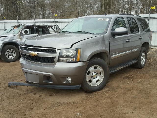 1GNEC13J67R120180 - 2007 CHEVROLET TAHOE C150 GRAY photo 2