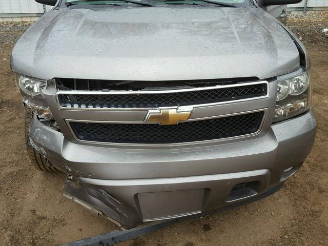 1GNEC13J67R120180 - 2007 CHEVROLET TAHOE C150 GRAY photo 7