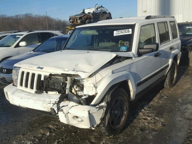 1J8HG48K86C229053 - 2006 JEEP COMMANDER WHITE photo 2