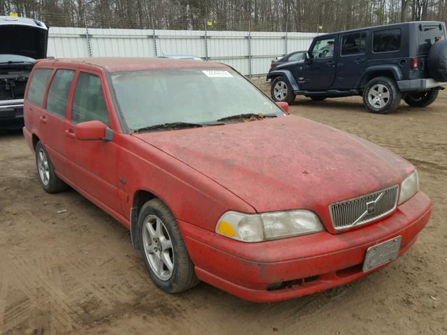 YV1LW5586W2495688 - 1998 VOLVO V70 RED photo 1