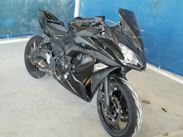 JKAEXEJ10HDA01009 - 2017 KAWASAKI EX650 J შავი ფოტო 1