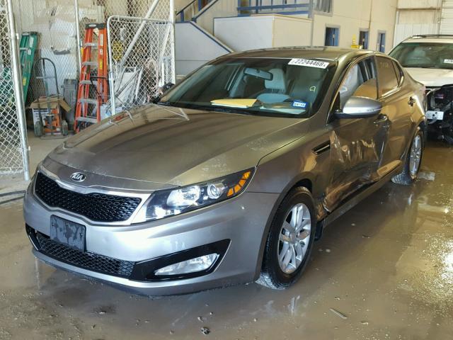 5XXGM4A79DG225575 - 2013 KIA OPTIMA LX SILVER photo 2